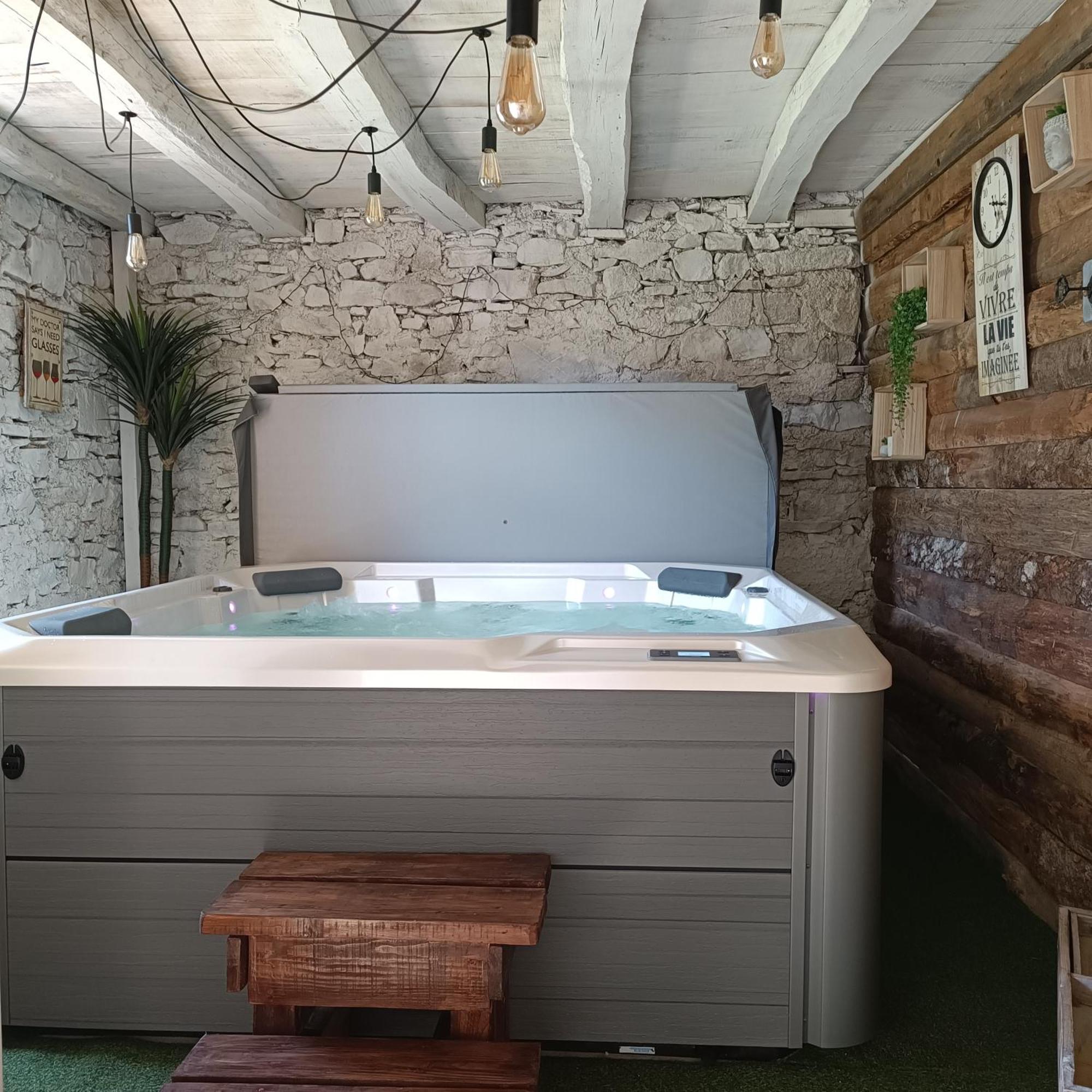 Baladous Bed & Breakfast Montgaillard-de-Salies ภายนอก รูปภาพ
